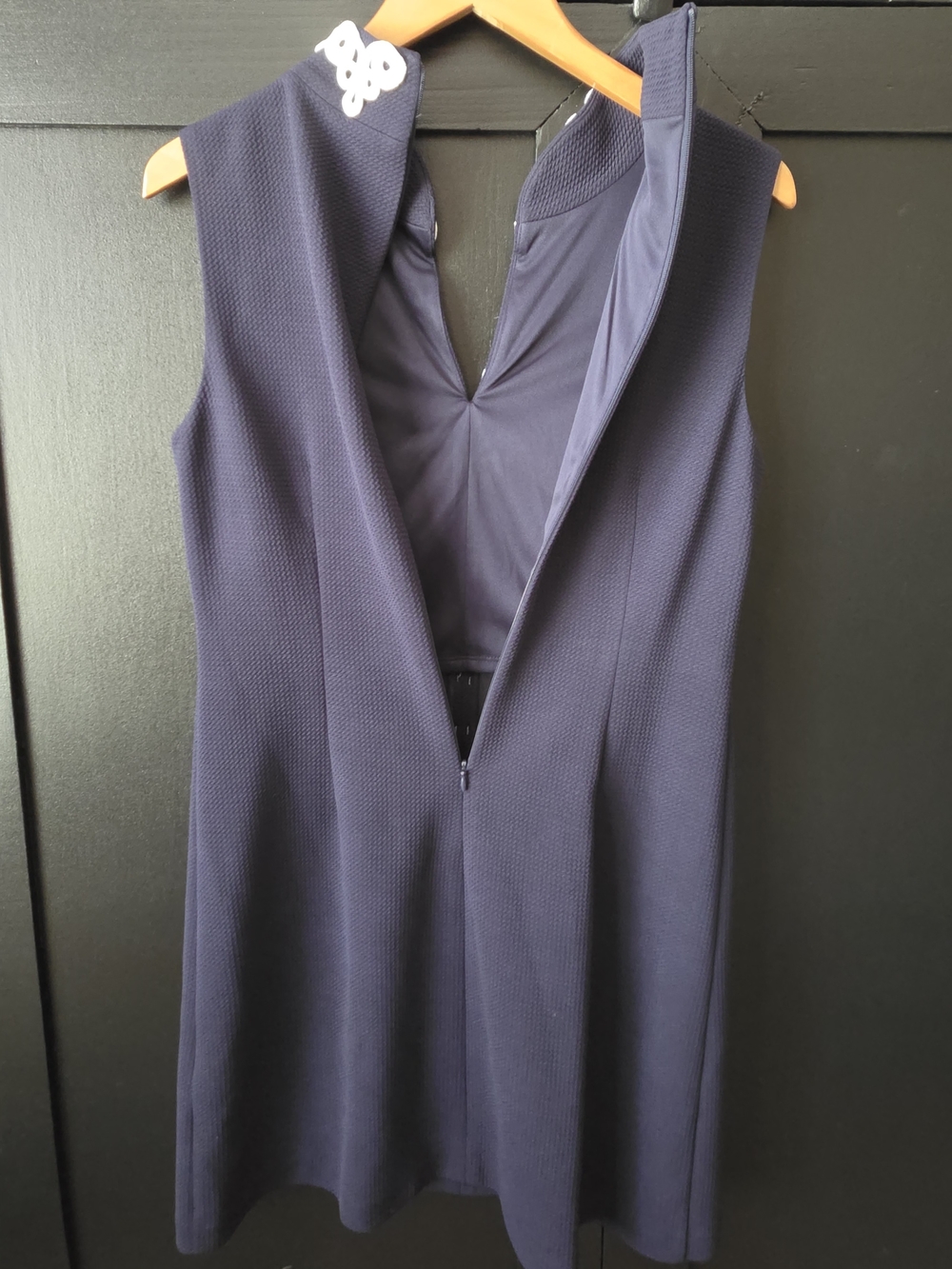 Women's Vince Camuto Navy Blue Dress with White Trim ~ Size 8 - Picture 7 of 11